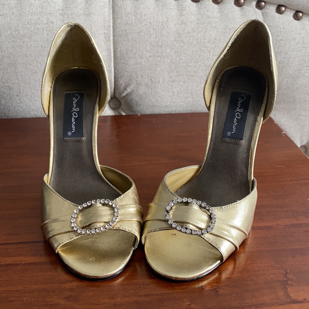 Gorgeous Gold Heels! - Picture 11 of 15
